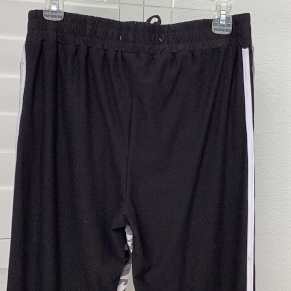 2-pack of Lounge pants, Size Medium, NWT - Picture 4 of 7